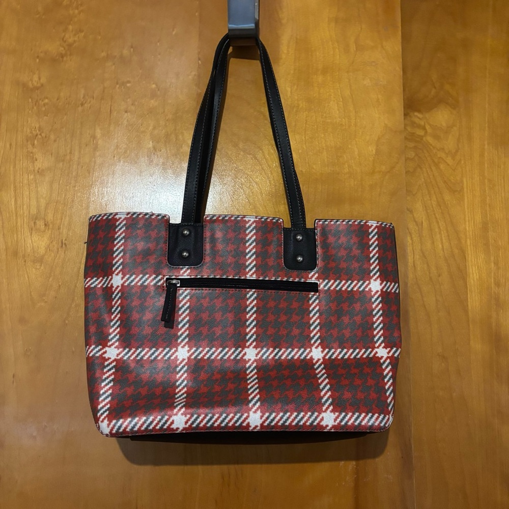 Champs Classic Red and Black Checkered Tote - Picture 4 of 11